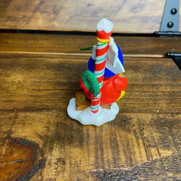 Carlton Cards Heirloom Ornament 2000 PADDINGTON'S CHRISTMAS JOURNEY - Picture 6 of 8